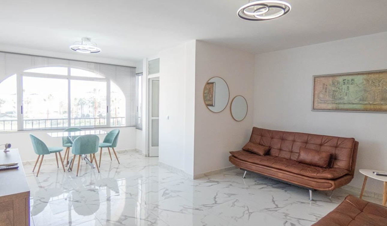 Resale - Apartment / Flat - Orihuela Costa - Villamartín
