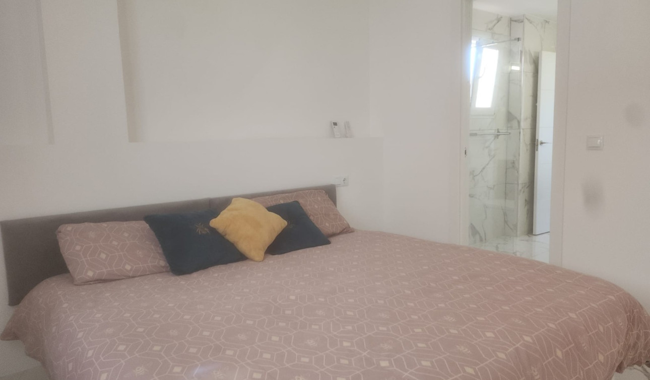 Resale - Apartment / Flat - Orihuela Costa - Villamartín