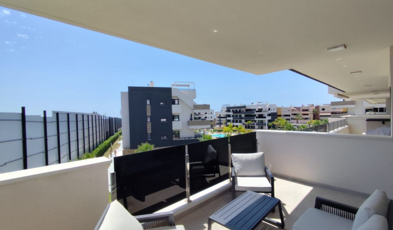 Resale - Apartment / Flat - Orihuela Costa