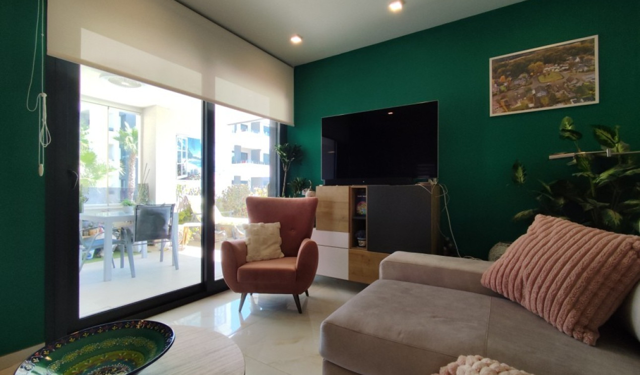 Resale - Apartment / Flat - Orihuela Costa
