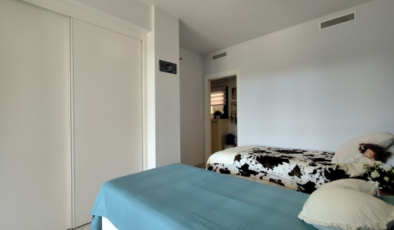 Resale - Apartment / Flat - Orihuela Costa