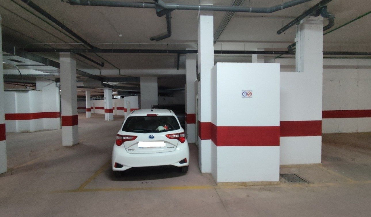 Resale - Apartment / Flat - Orihuela Costa