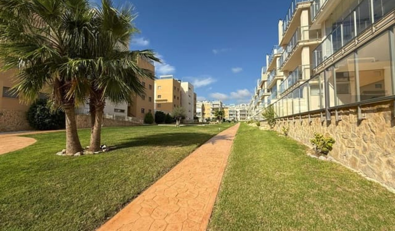 Resale - Apartment / Flat - Orihuela Costa