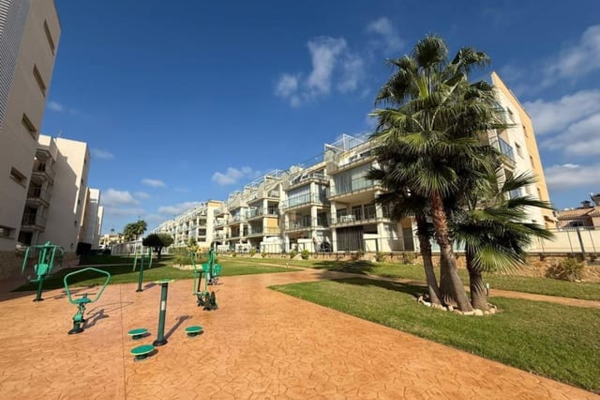Resale - Apartment / Flat - Orihuela Costa