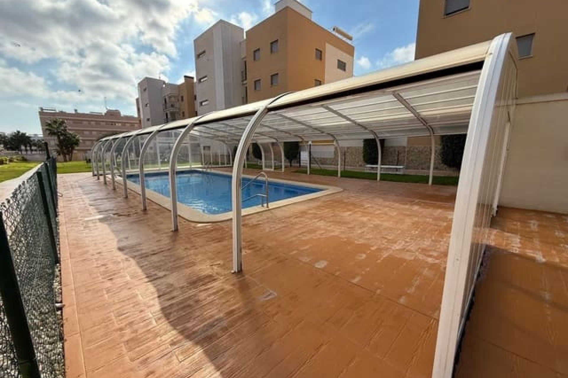 Resale - Apartment / Flat - Orihuela Costa