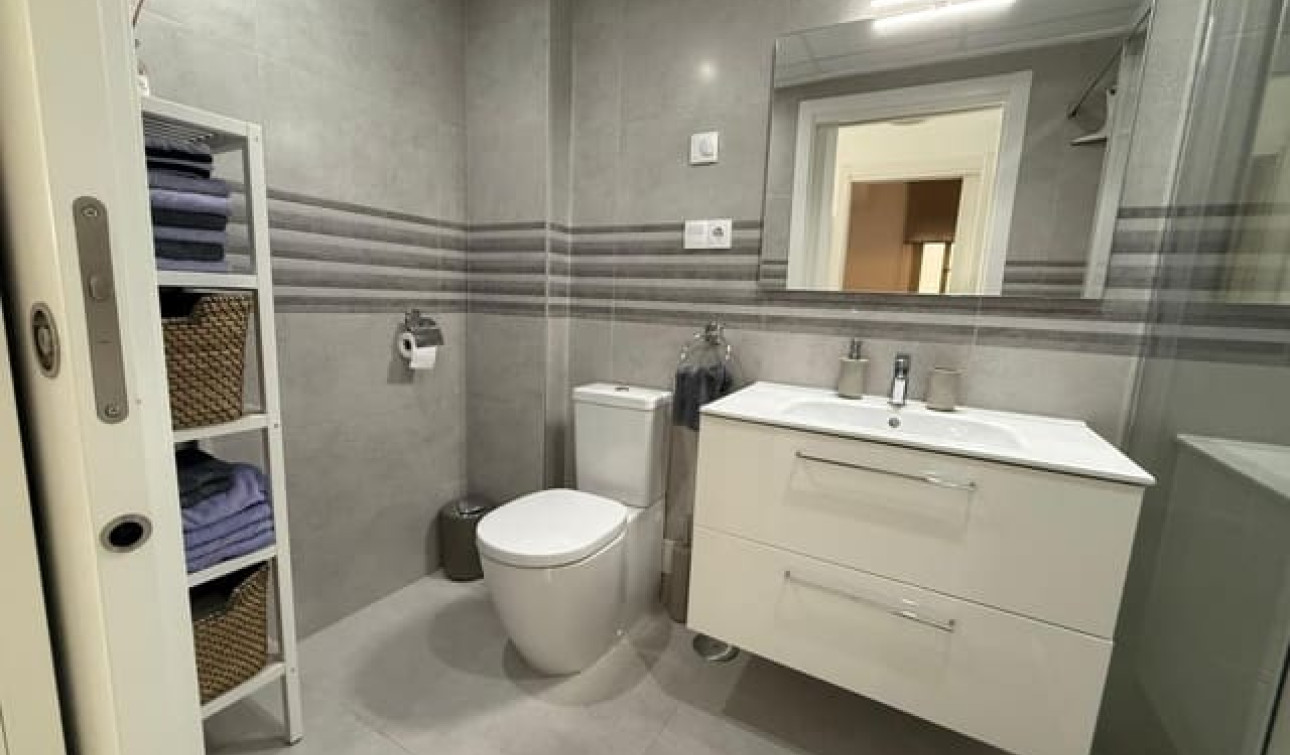 Resale - Apartment / Flat - Orihuela Costa