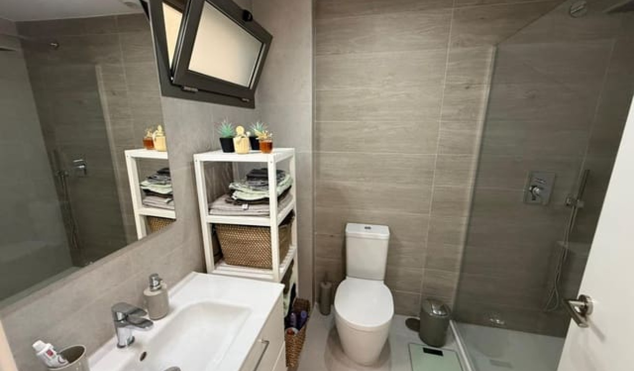 Resale - Apartment / Flat - Orihuela Costa