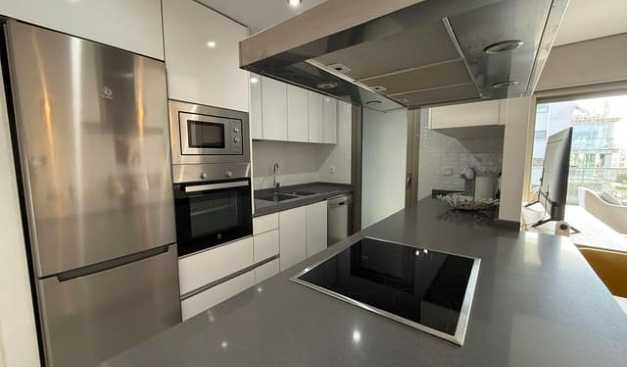 Resale - Apartment / Flat - Orihuela Costa