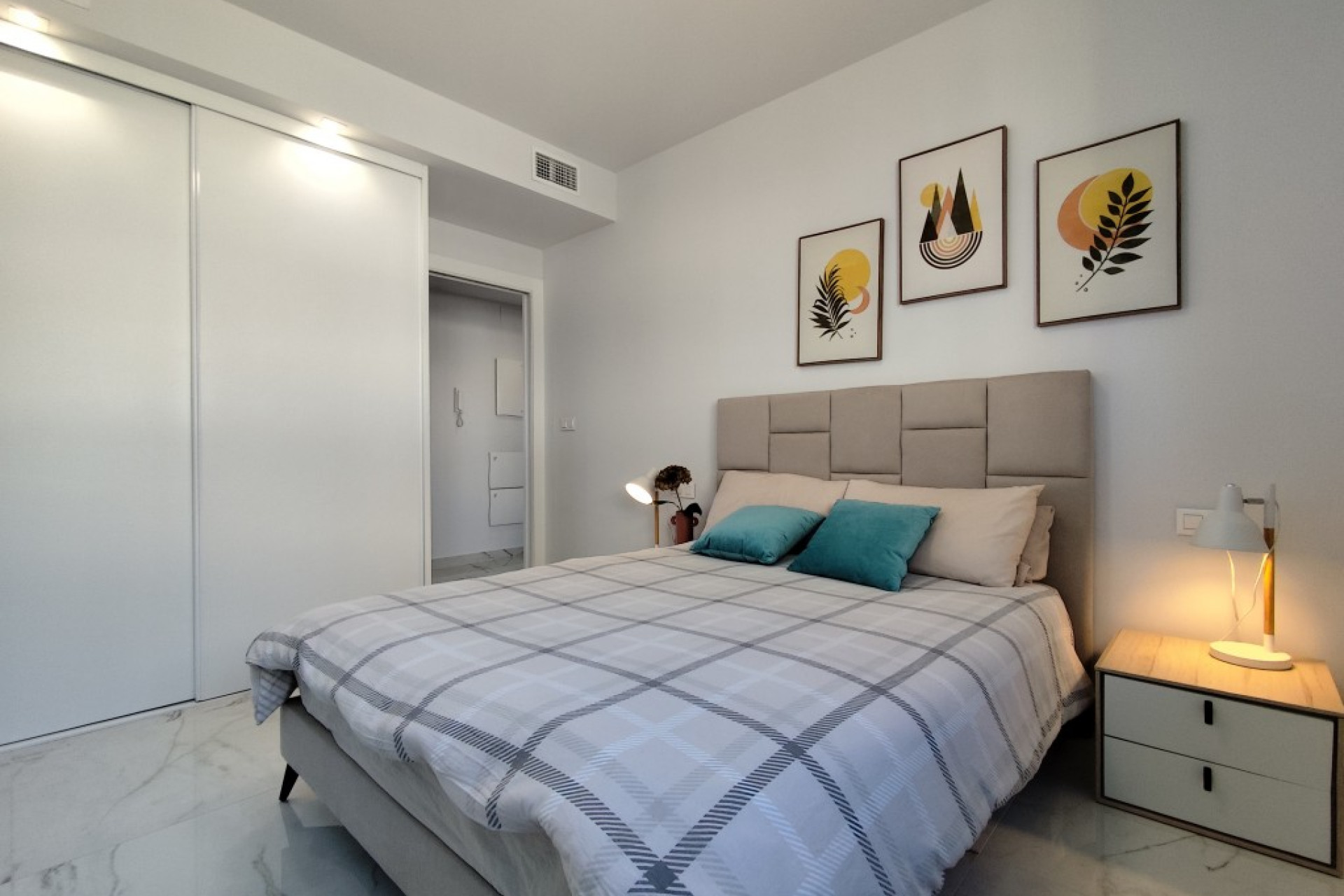 Resale - Apartment / Flat - Orihuela Costa