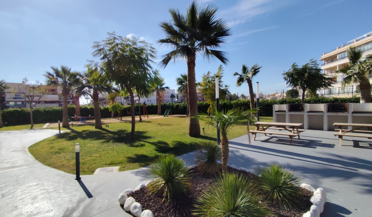 Resale - Apartment / Flat - Orihuela Costa