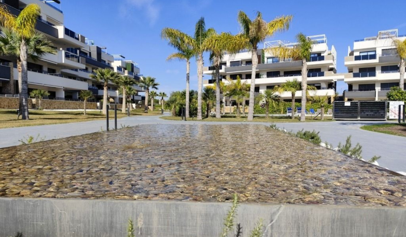 Resale - Apartment / Flat - Orihuela Costa