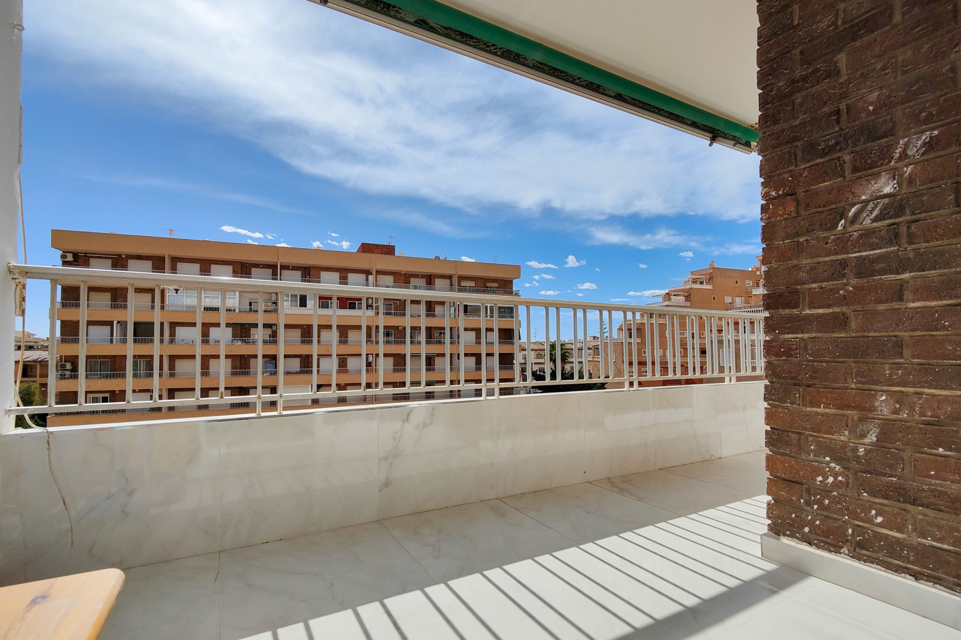 Resale - Apartment / Flat - Orihuela Costa
