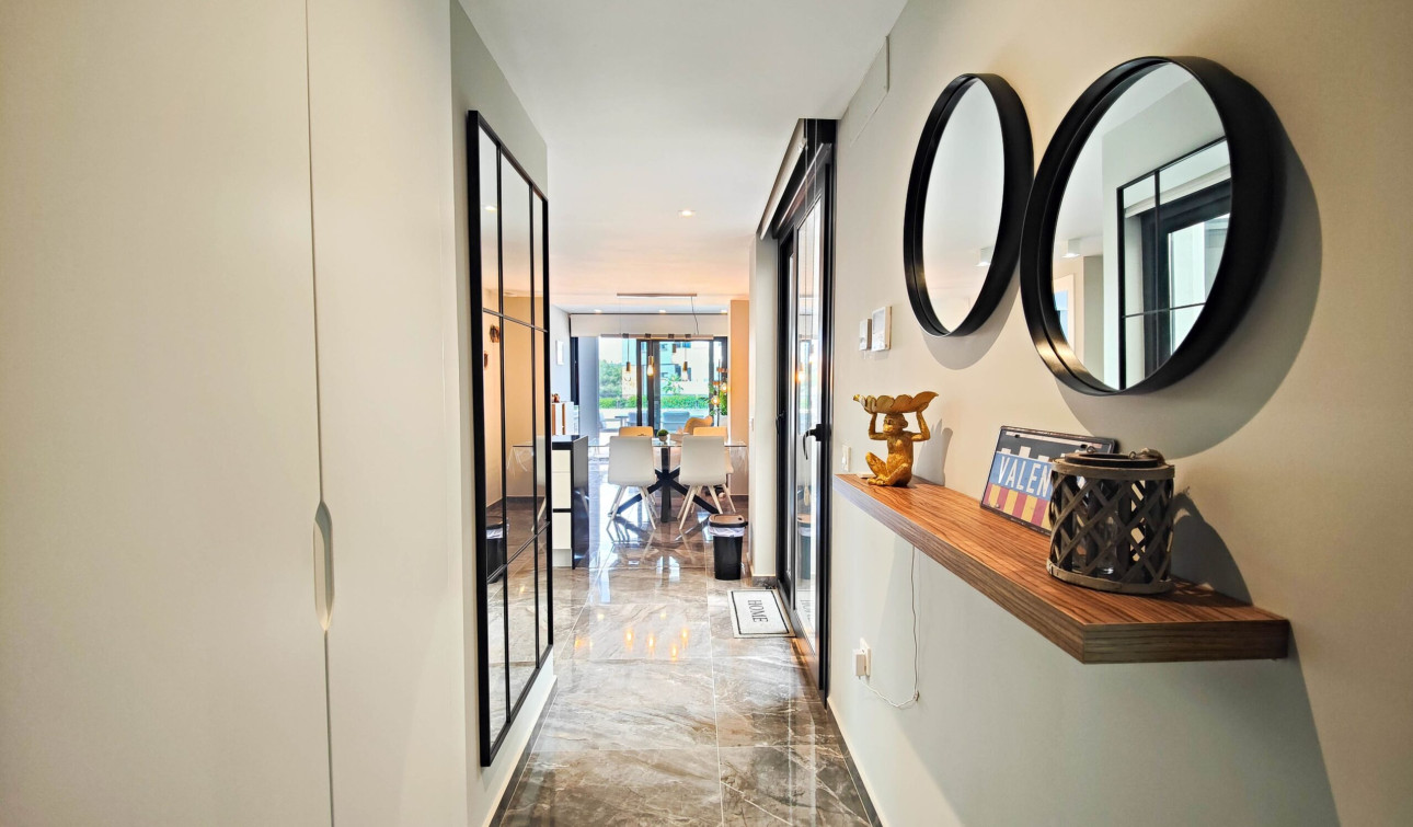 Resale - Apartment / Flat - Orihuela Costa