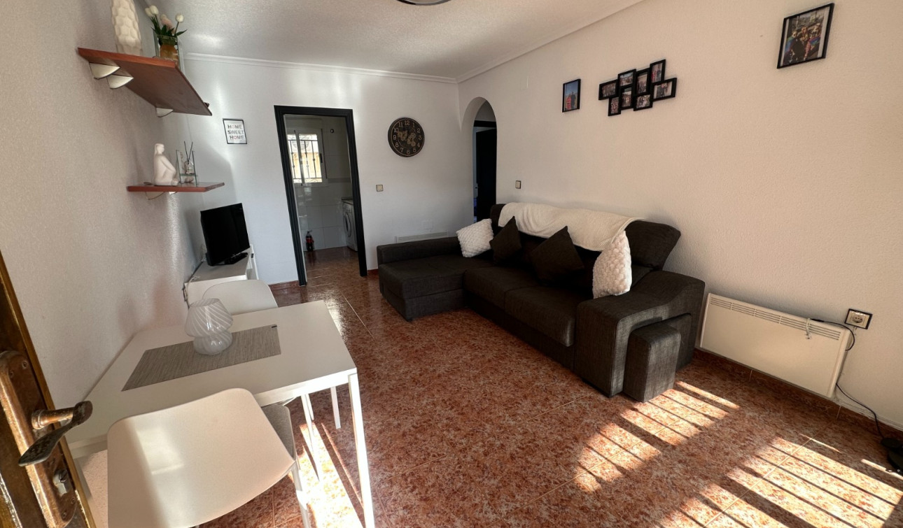Resale - Apartment / Flat - Orihuela - Entre Naranjos