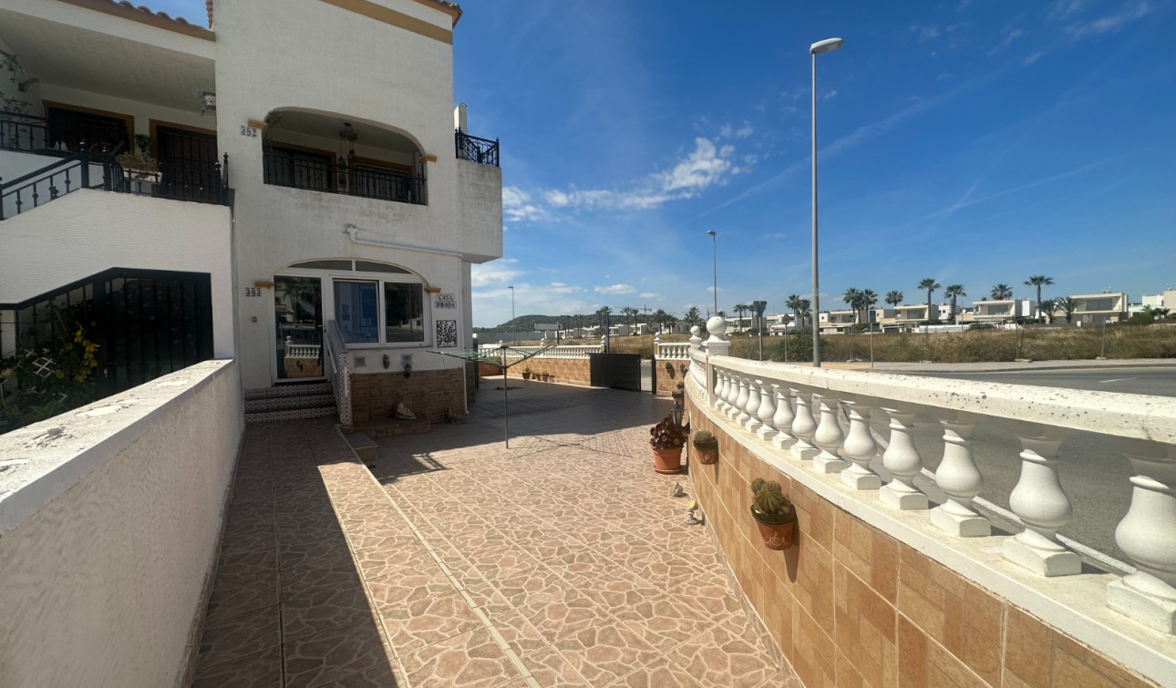 Resale - Apartment / Flat - Orihuela - Entre Naranjos
