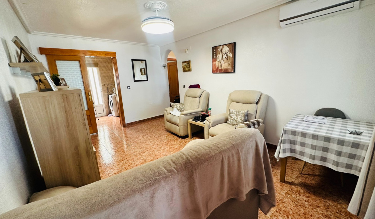 Resale - Apartment / Flat - Orihuela - Entre Naranjos