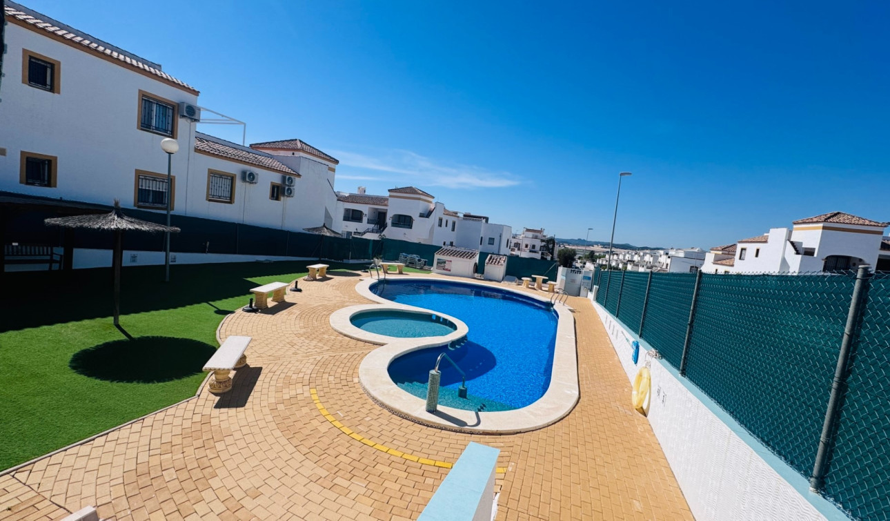 Resale - Apartment / Flat - Orihuela - Entre Naranjos
