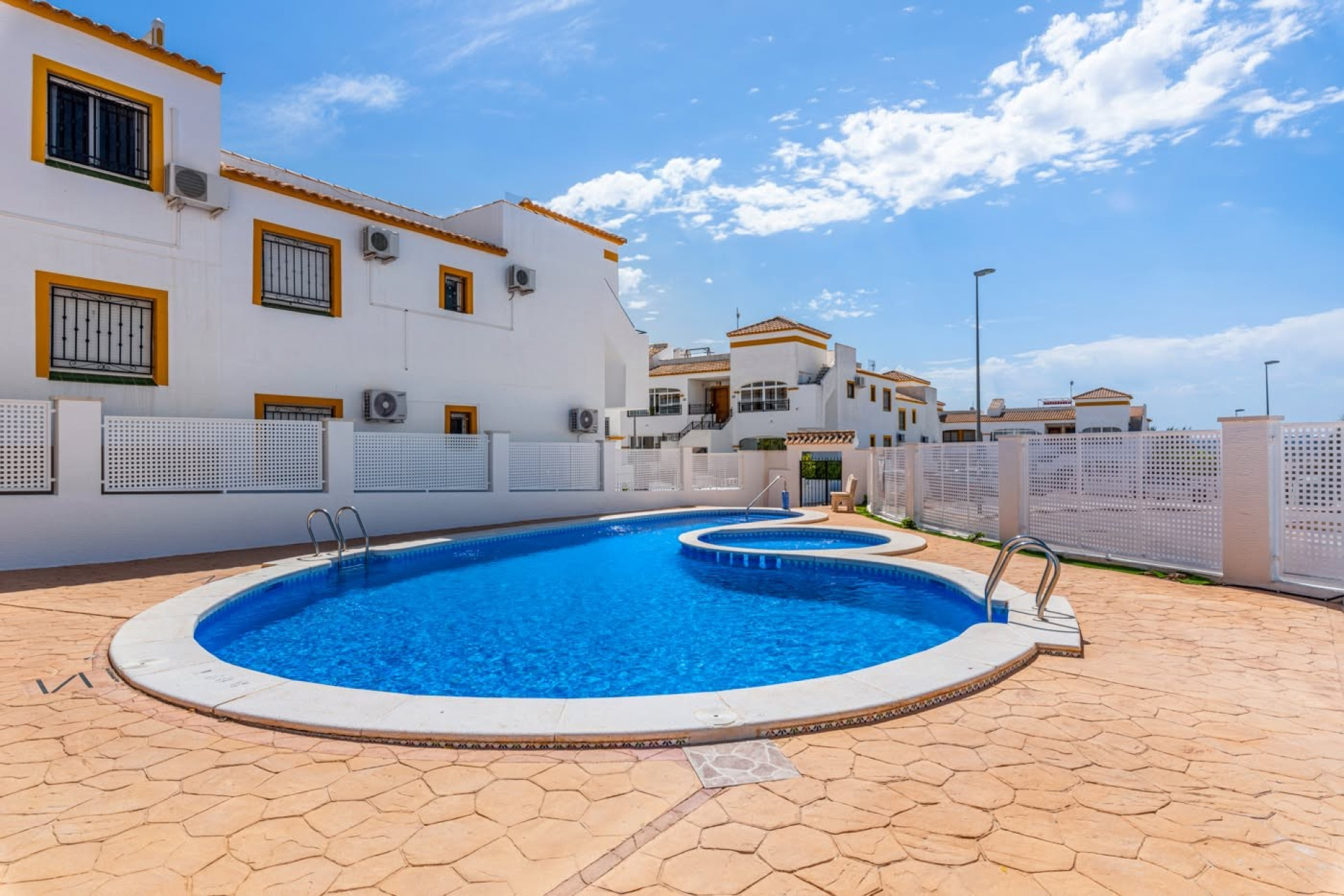 Resale - Apartment / Flat - Orihuela - Entre Naranjos