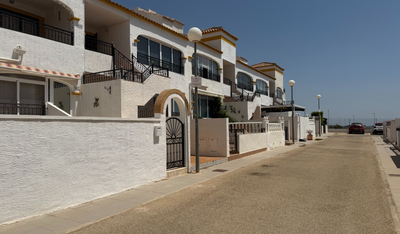 Resale - Apartment / Flat - Orihuela - Entre Naranjos