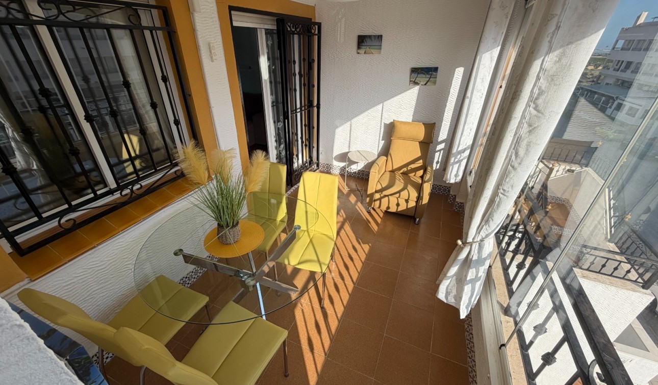 Resale - Apartment / Flat - Orihuela - Entre Naranjos