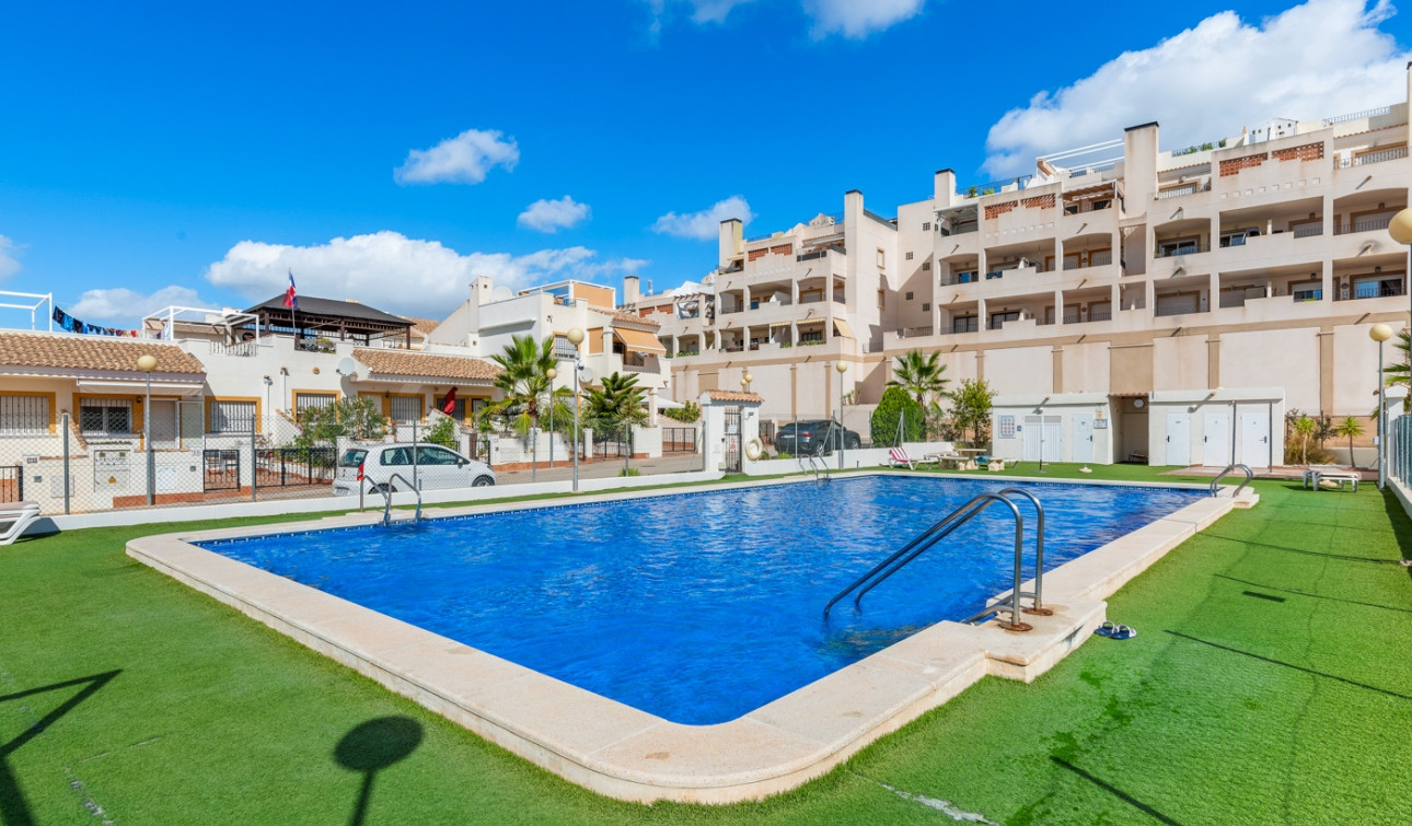 Resale - Apartment / Flat - Orihuela - Entre Naranjos