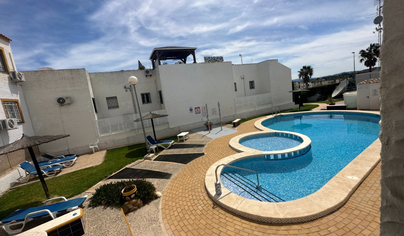 Resale - Apartment / Flat - Orihuela - Entre Naranjos