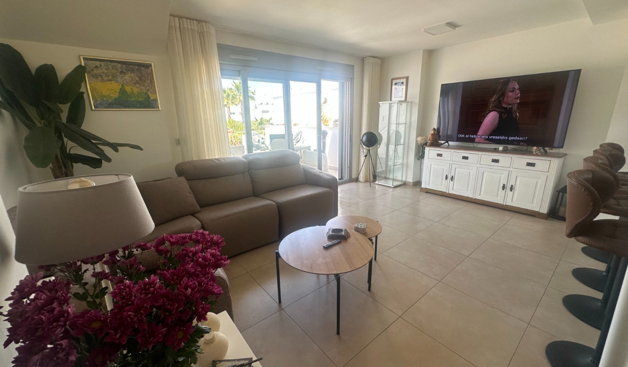Resale - Apartment / Flat - Orihuela - Entre Naranjos