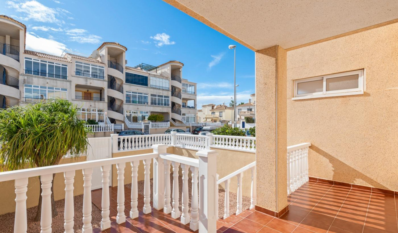 Resale - Apartment / Flat - Orihuela - Los Balcones Y los Altos