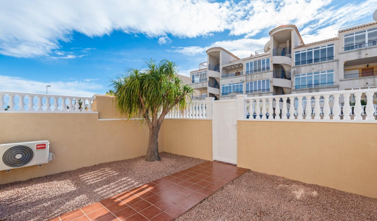 Resale - Apartment / Flat - Orihuela - Los Balcones Y los Altos