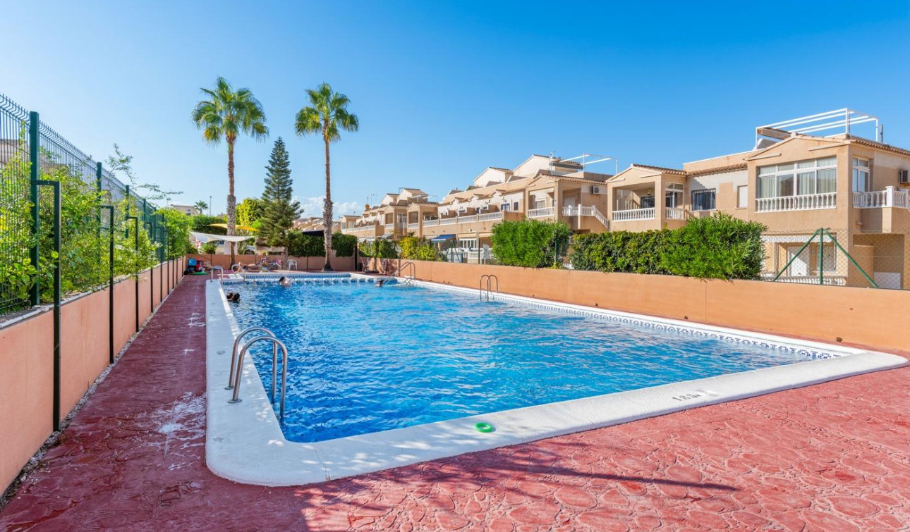Resale - Apartment / Flat - Orihuela - Los Balcones Y los Altos