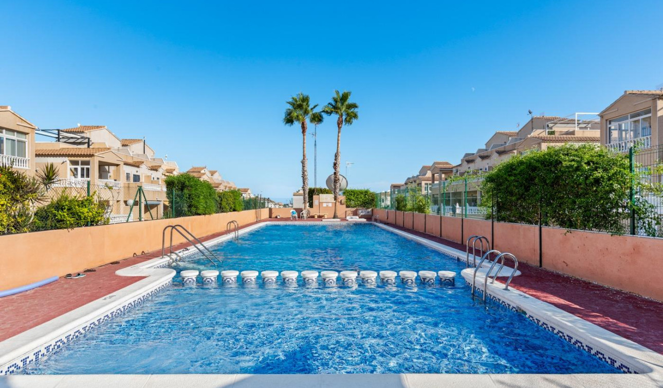 Resale - Apartment / Flat - Orihuela - Los Balcones Y los Altos