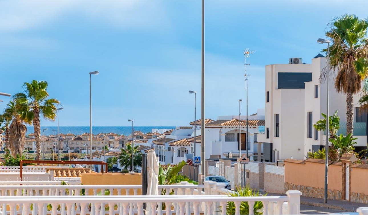 Resale - Apartment / Flat - Orihuela - Los Balcones Y los Altos