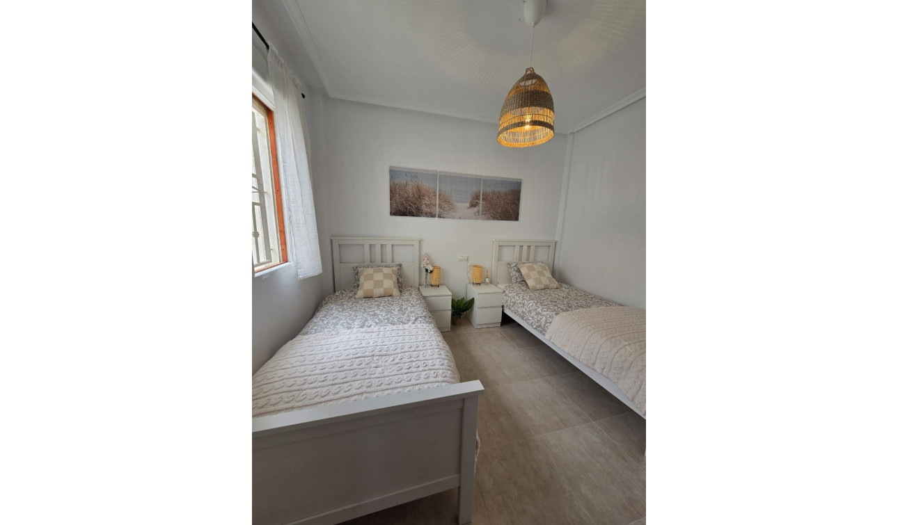 Resale - Apartment / Flat - Orihuela - Los Balcones