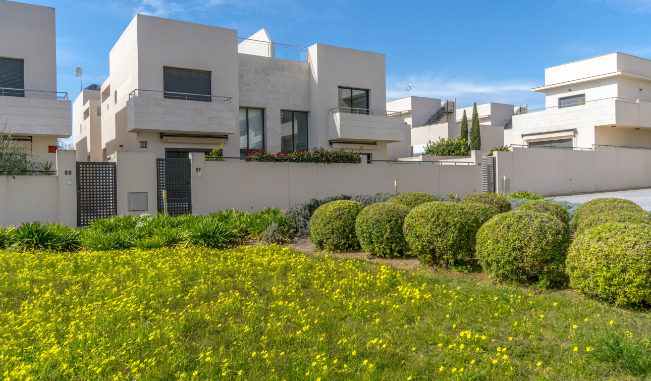 Resale - Apartment / Flat - Orihuela - Orihuela Costa
