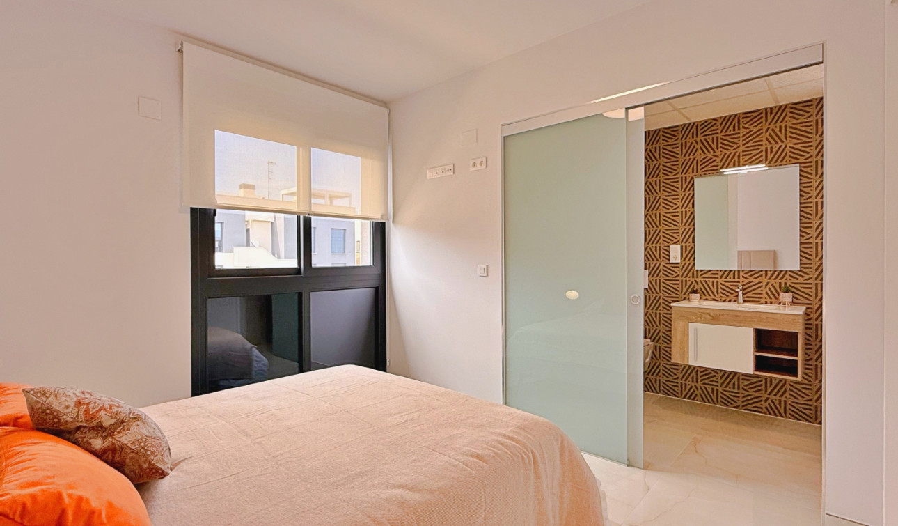 Resale - Apartment / Flat - Orihuela - Orihuela Costa
