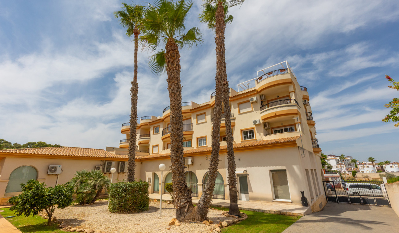 Resale - Apartment / Flat - Orihuela - Villamartin