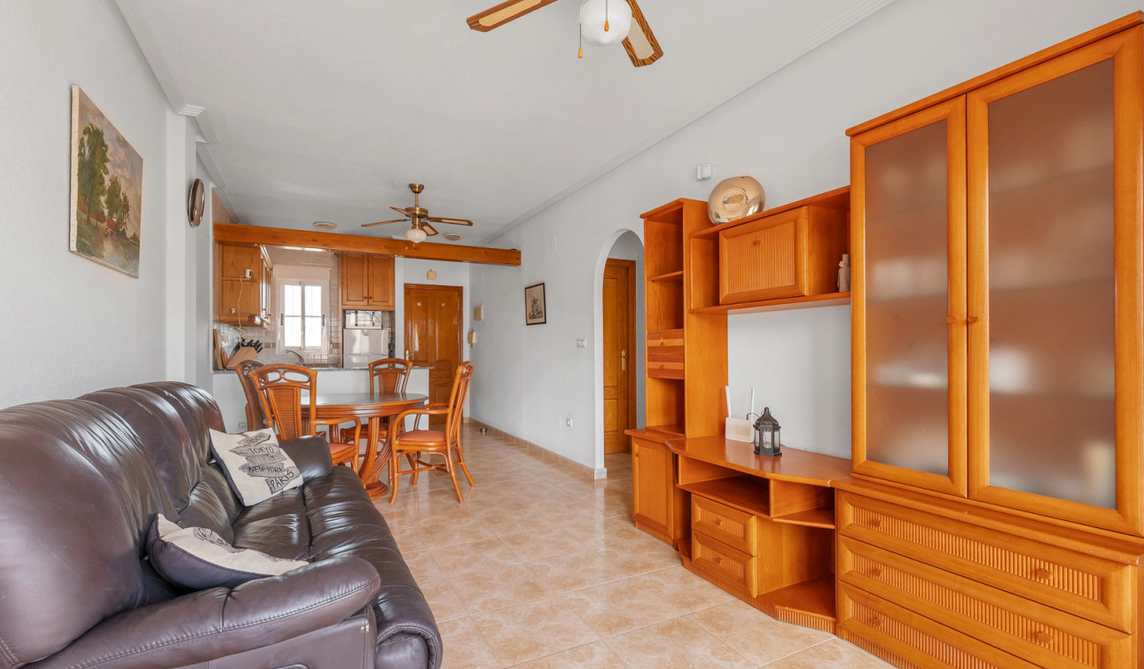 Resale - Apartment / Flat - Orihuela - Villamartin