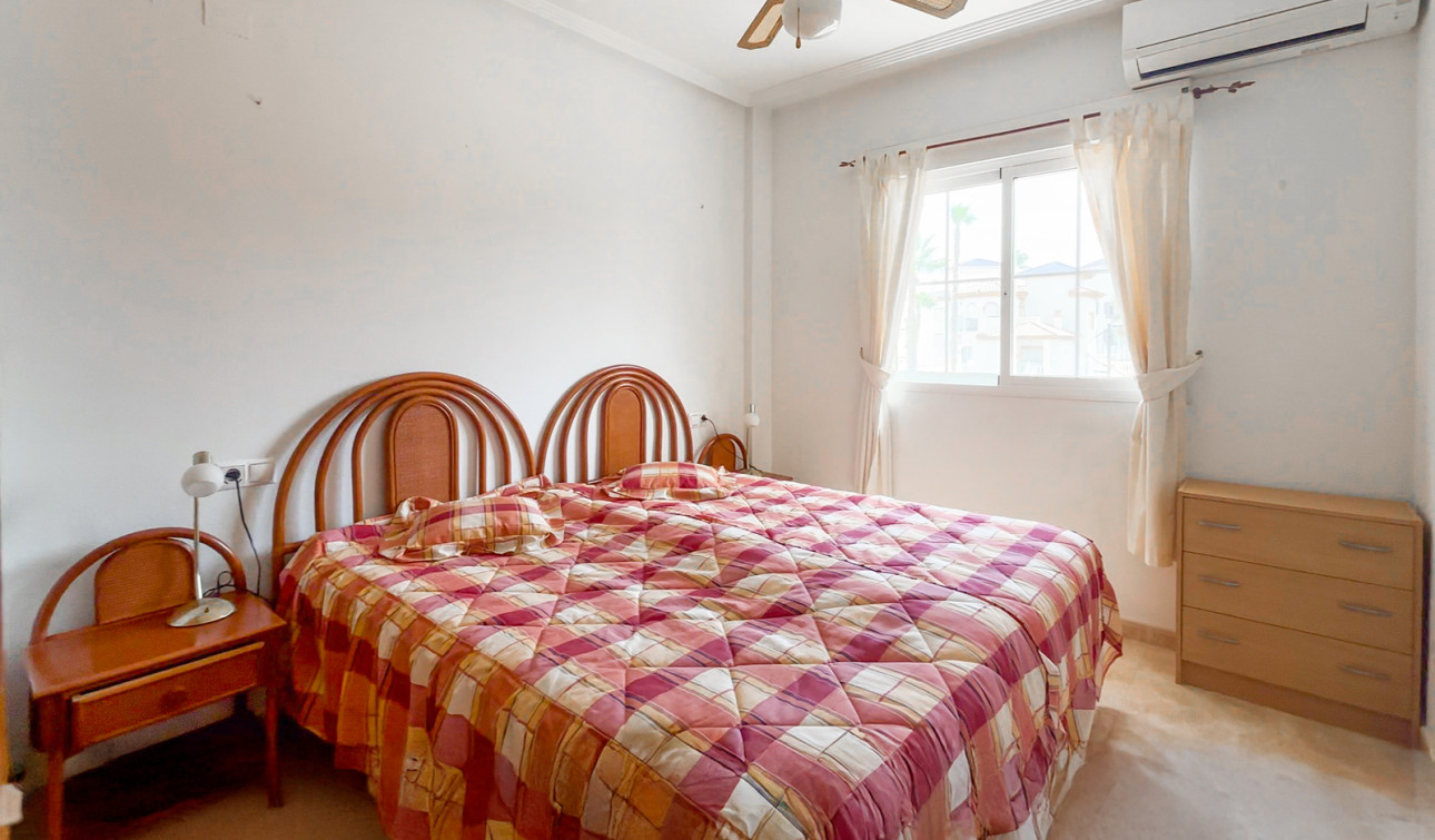 Resale - Apartment / Flat - Orihuela - Villamartin
