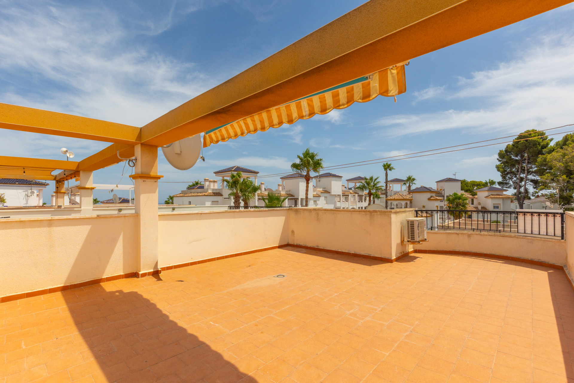 Resale - Apartment / Flat - Orihuela - Villamartin