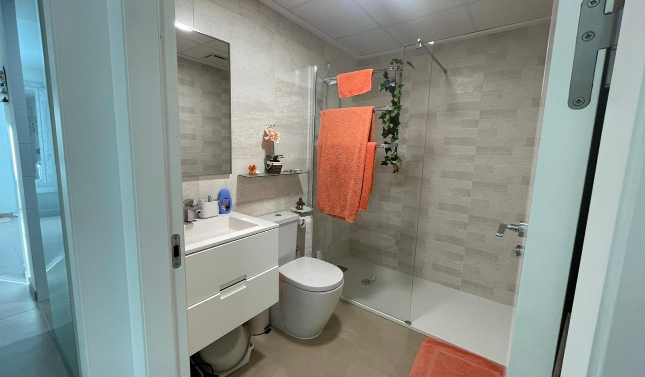 Resale - Apartment / Flat - Orihuela - Vistabella