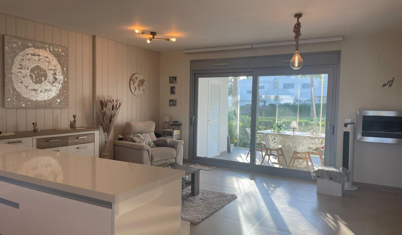 Resale - Apartment / Flat - Orihuela - Vistabella