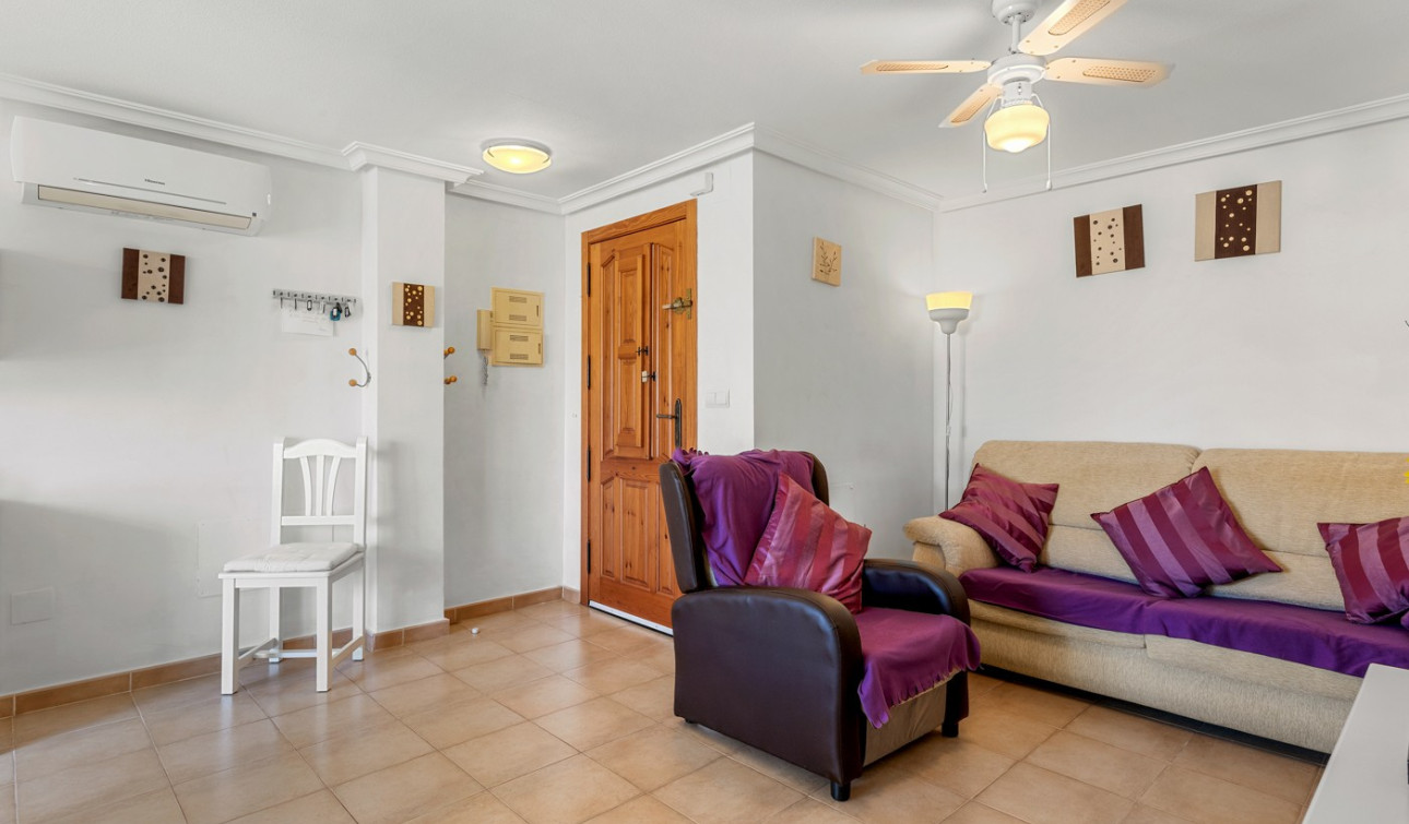 Resale - Apartment / Flat - Orihuela