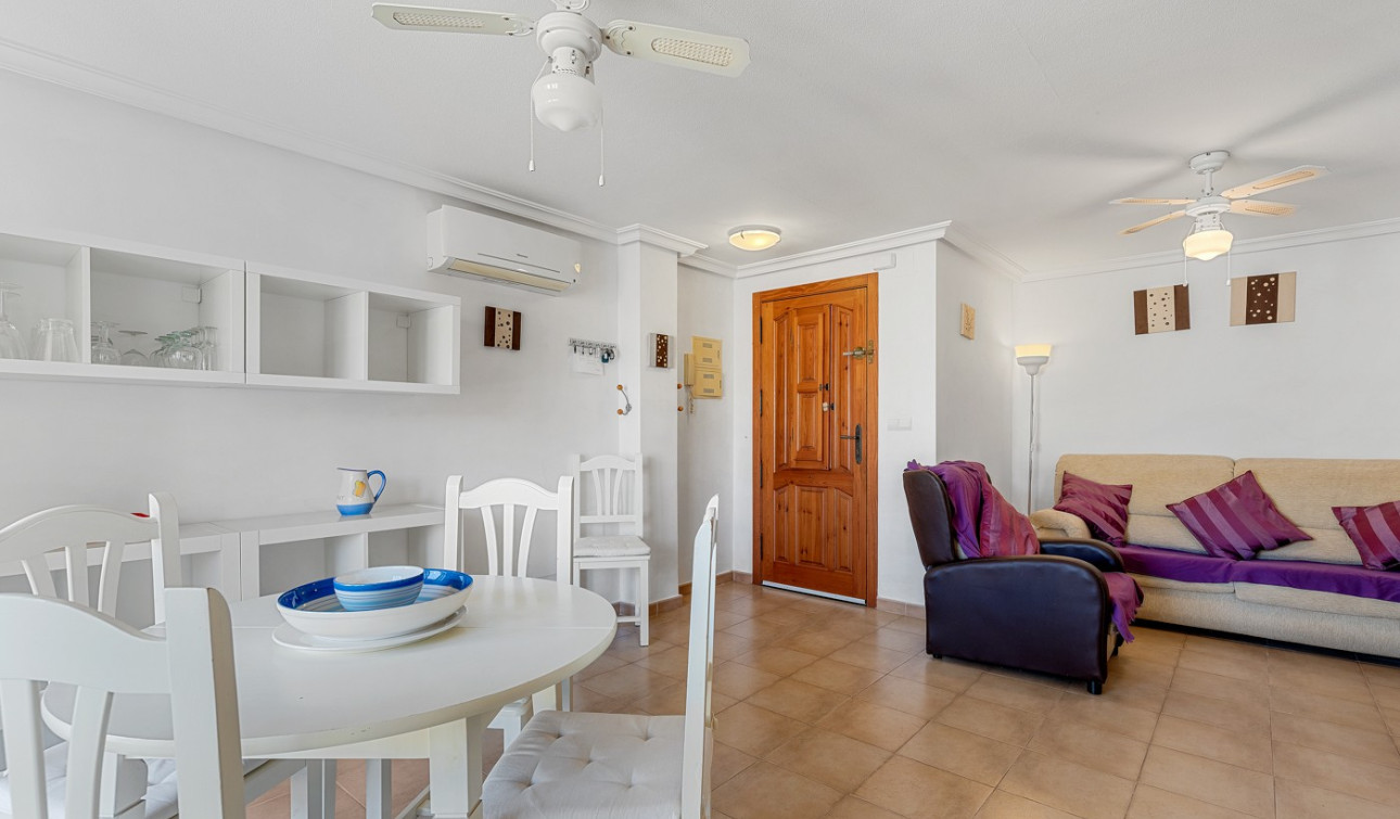 Resale - Apartment / Flat - Orihuela