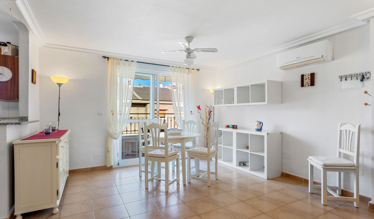 Resale - Apartment / Flat - Orihuela