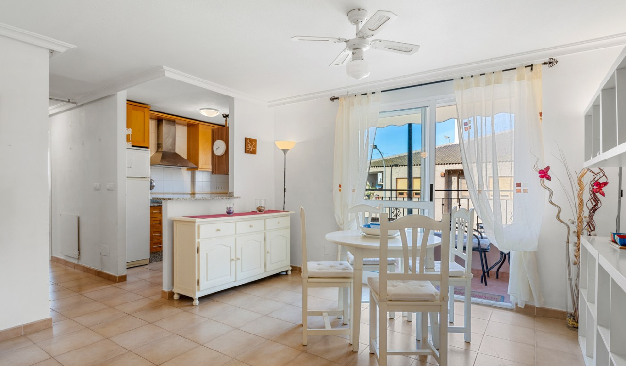 Resale - Apartment / Flat - Orihuela