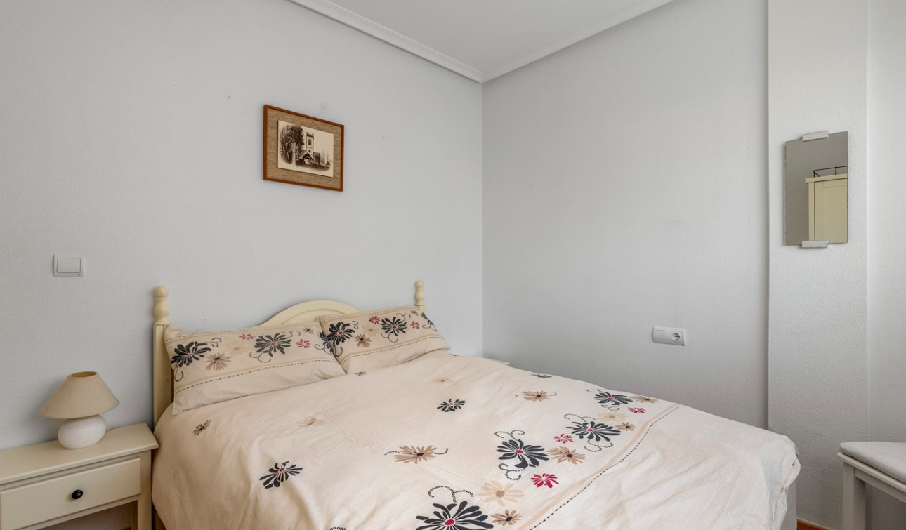 Resale - Apartment / Flat - Orihuela