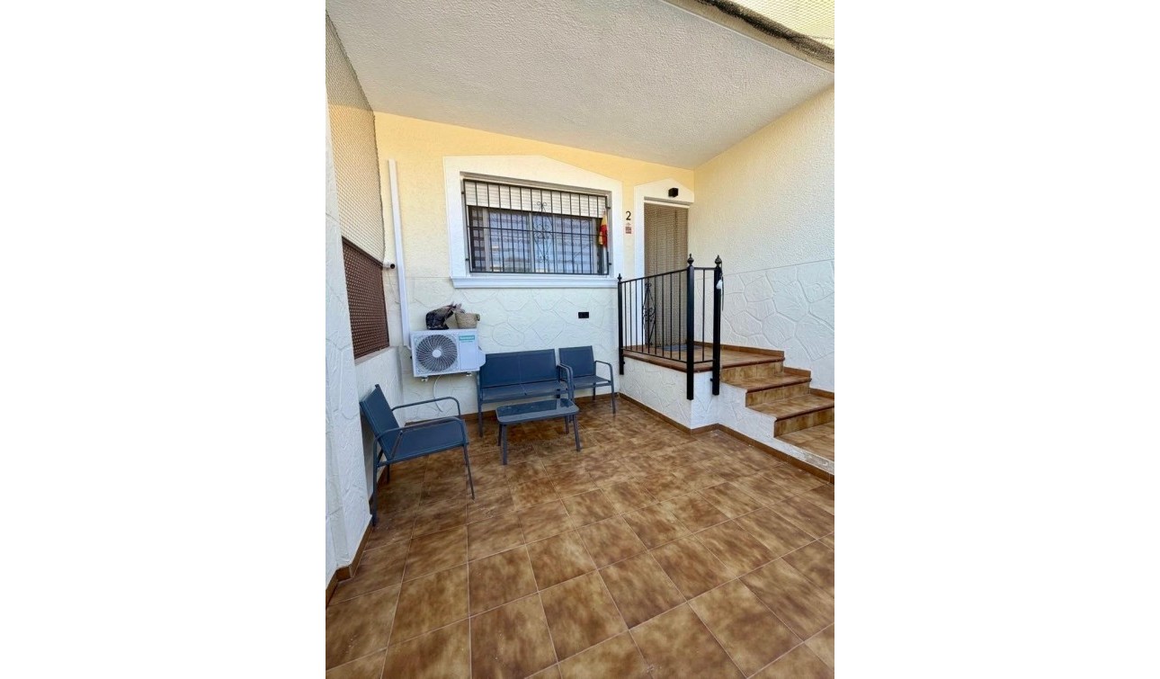 Resale - Apartment / Flat - Orihuela