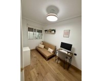 Resale - Apartment / Flat - Orihuela