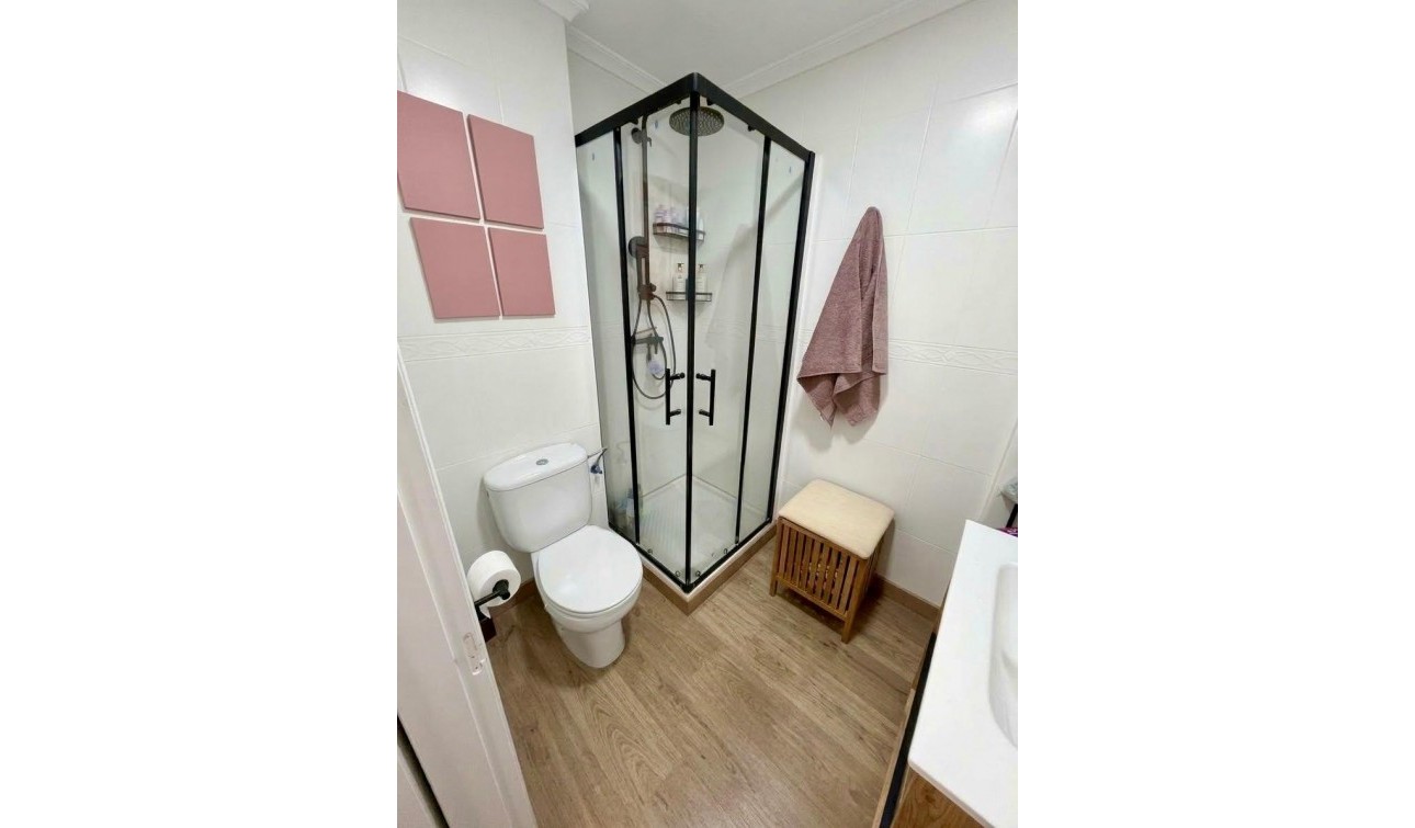 Resale - Apartment / Flat - Orihuela