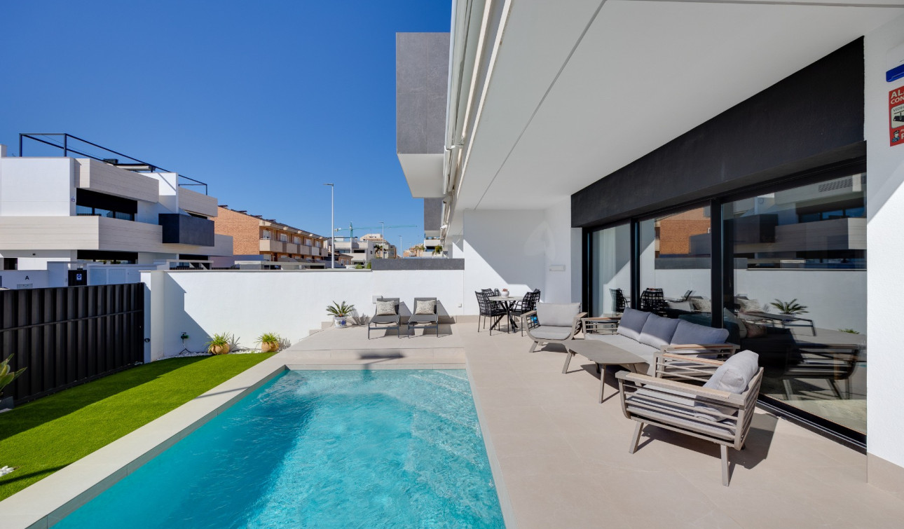 Resale - Apartment / Flat - Pilar de la Horadada - Costa Blanca Sur